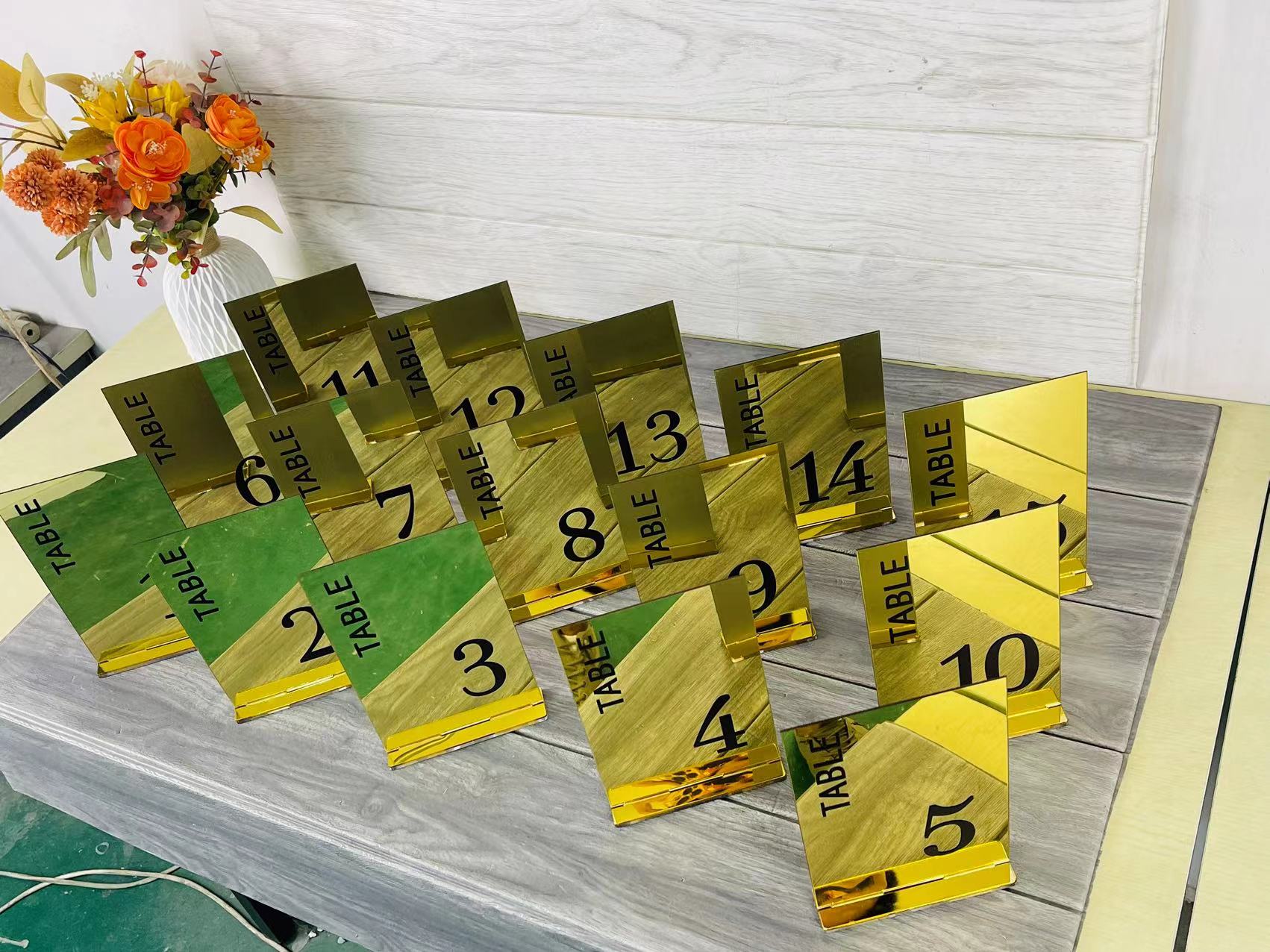 Gold Mirrored Table Numbers We – Table Number Gold recenzja i cena